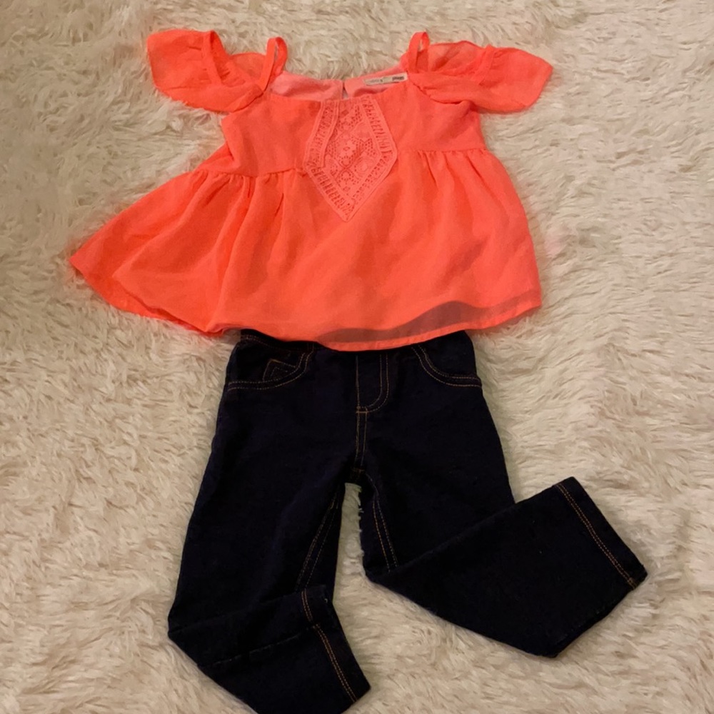 Cold shoulder/flutter top w/Carter jeans 2T/24 mo
